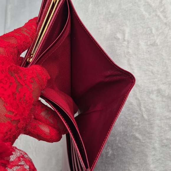 Givenchy Tri-Fold Kisslock Red Leather Wallet - Picture 16 of 17